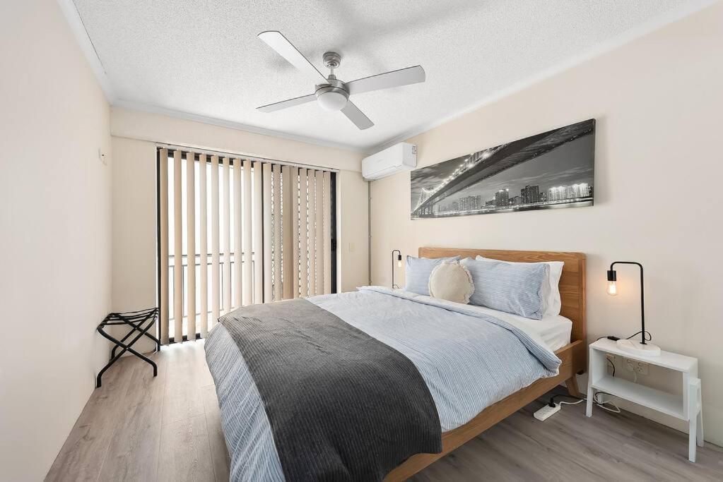 Boho Beauty ~ 2 Bed/2 Bath/1 Car ~ New Farm Apartment *