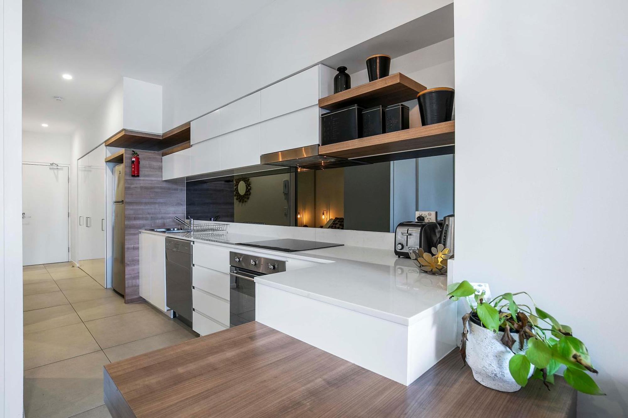 Sunny 1b In Heart Of South Bris Apartment Brisbane