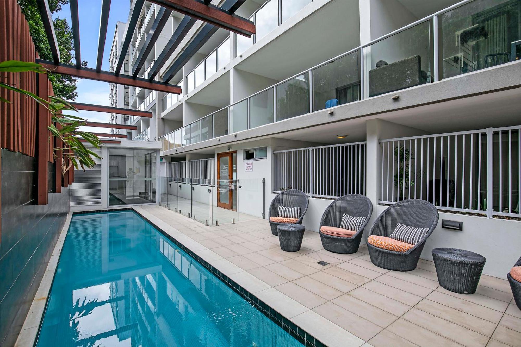 Sunny 1b In Heart Of South Bris Apartment Brisbane