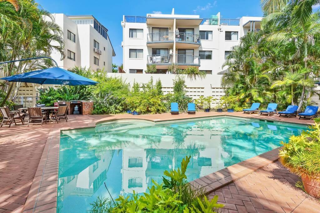 Boho Beauty ~ 2 Bed/2 Bath/1 Car ~ New Farm * Brisbane