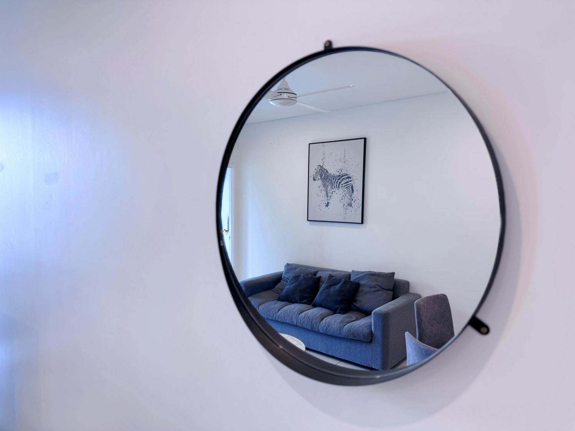 Urban Riverside Escape At Cultural Centre Precinct Apartment