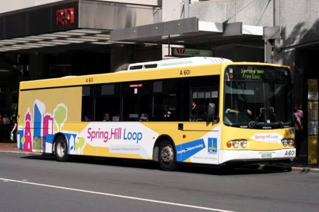 Apartment Slick 1 Bedroom + Carpark - Walk To