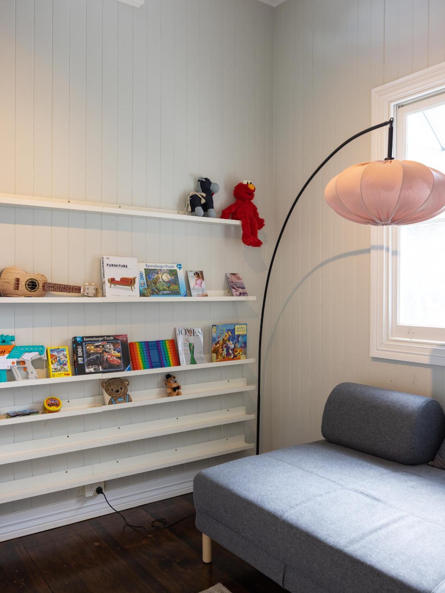 Holiday home 5br Queenslander - Walk To The Gabba - Sleeps 10 *