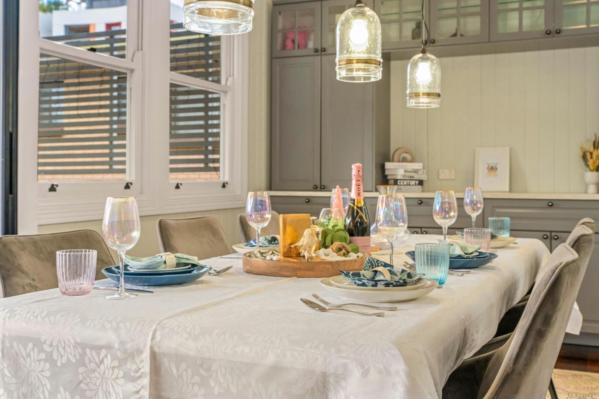 5br Queenslander - Walk To The Gabba - Sleeps 10 Brisbane