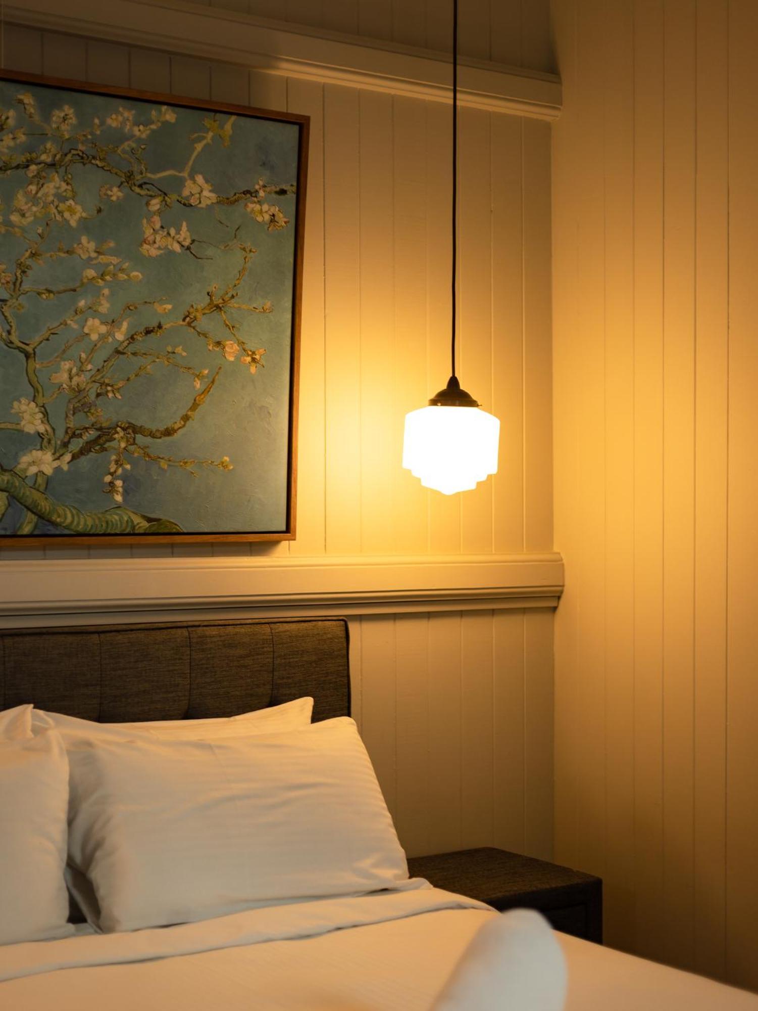 5br Queenslander - Walk To The Gabba - Sleeps 10 * Brisbane