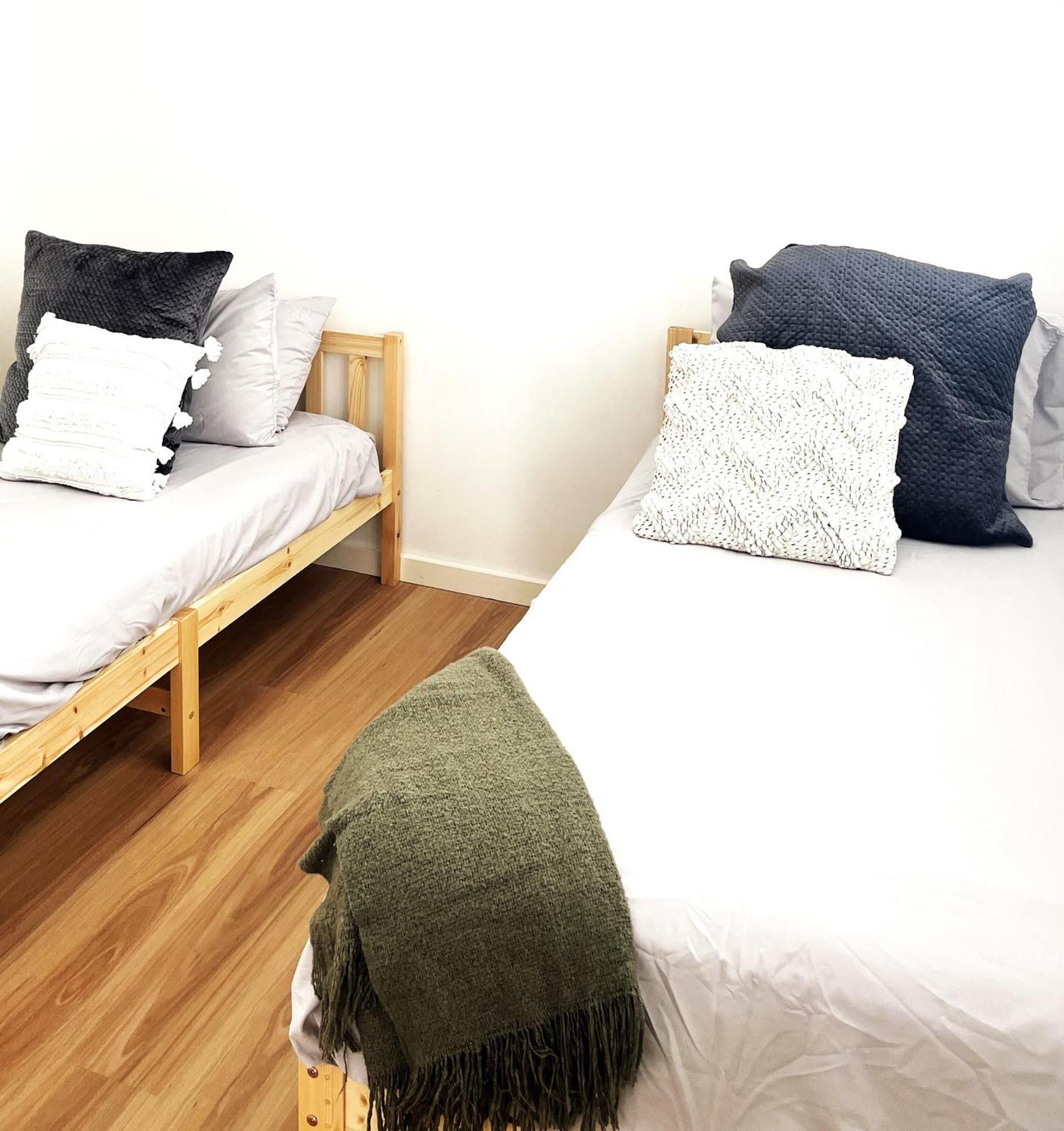 Perfect Locale 2bed Parking *