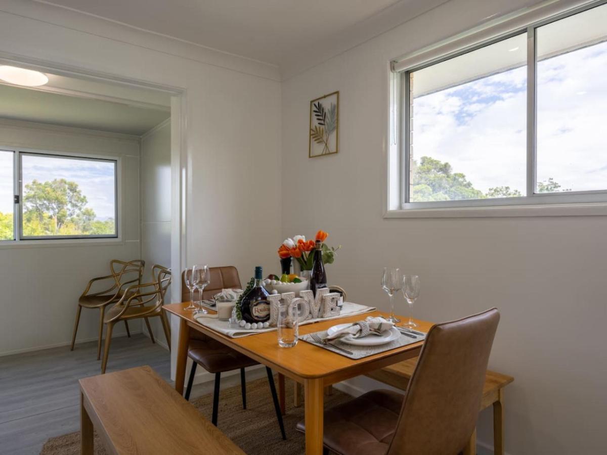 Holiday home Convenient Comfort 4br Near Malls And Transport