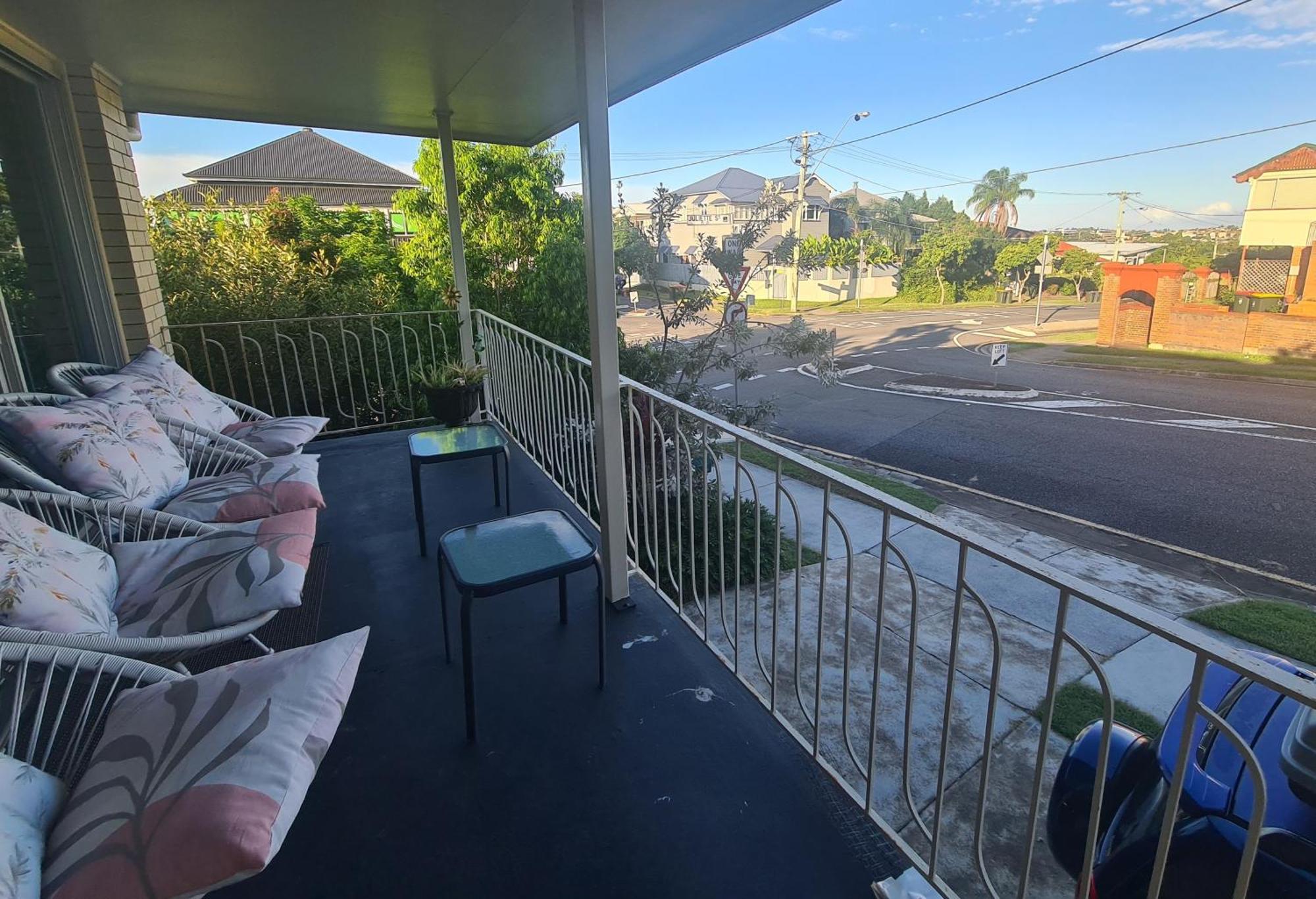 Amazing Location-private In A Share House-2 Available!! Brisbane