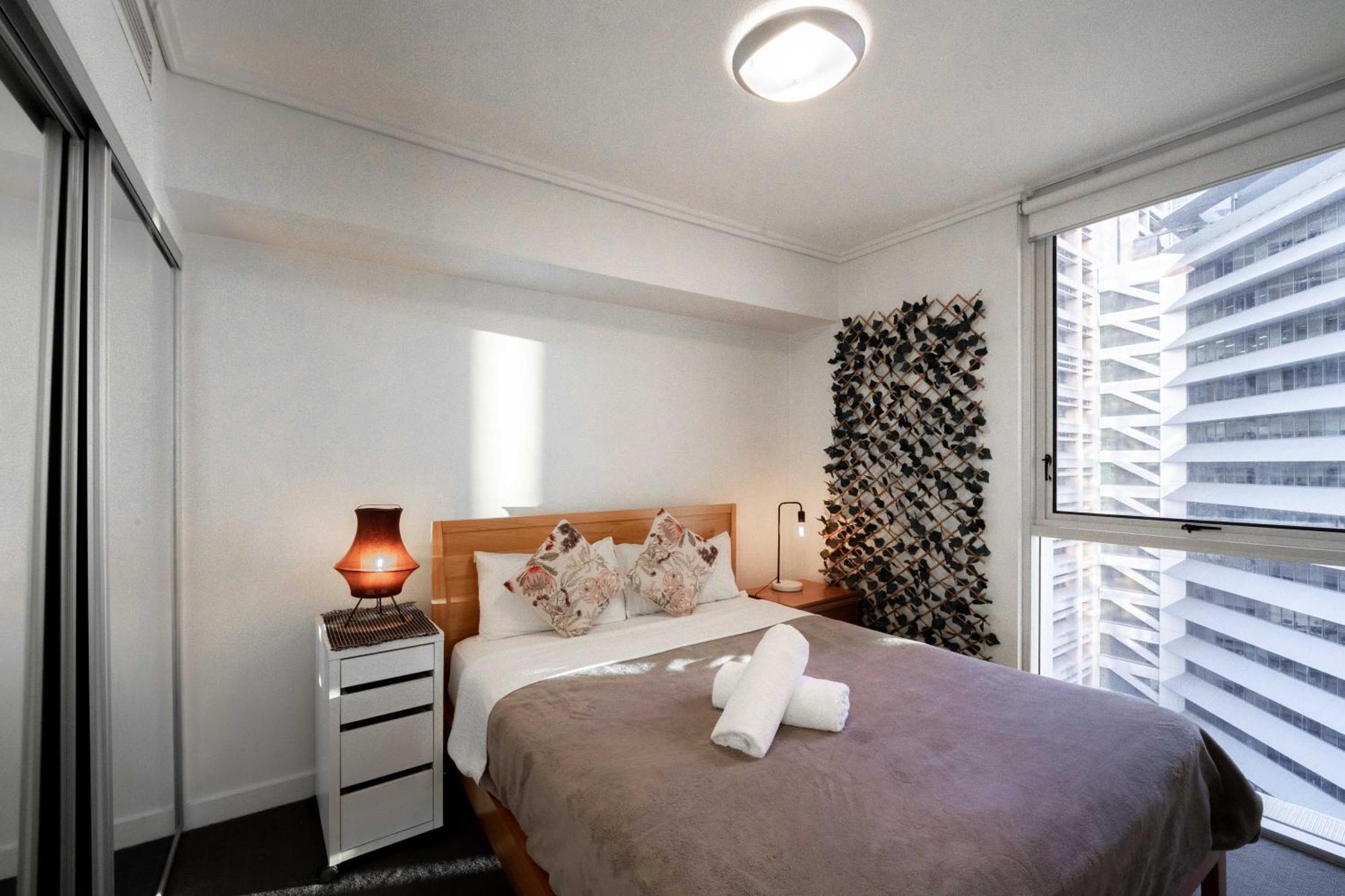 Prime Location - Cbd 1 Bed W Shared 25m Pool, Gym, Sundeck And A Bbq Area * Brisbane