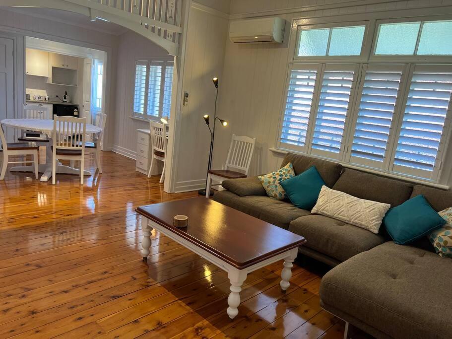 Holiday home Entire Upper Floor 1 Bedroom *