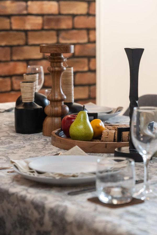 Holiday home Vintage Elegance Morden Comfort 5brhouse Robertson