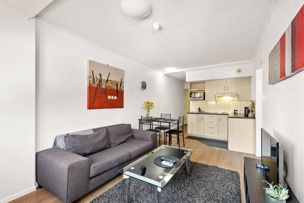 2 Seconds To…everything! 1bed/1bath/1car/cbd Views Brisbane