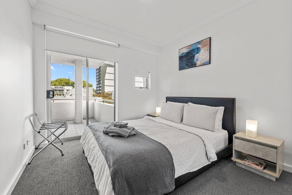 Prime Position! 3bed/2bath/1car ~ 10mins To Cbd * Brisbane