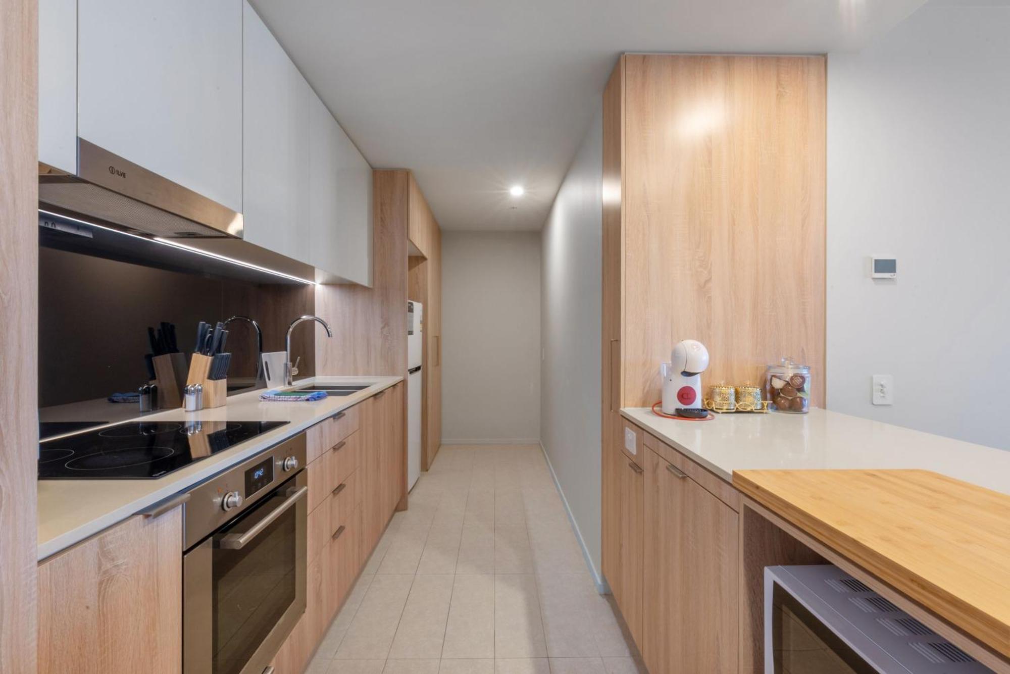 Queen St Apartment *