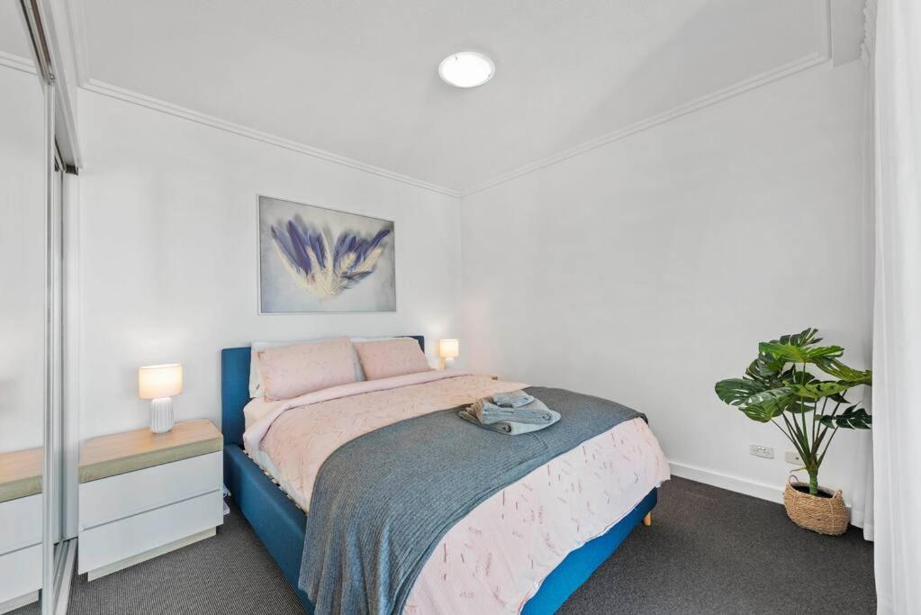 Apartment Heights! 2bed/1bath/1car/views ~ Cbd *