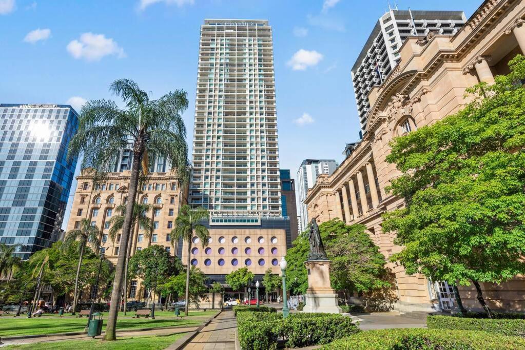 Apartment Heights! 2bed/1bath/1car/views ~ Cbd *