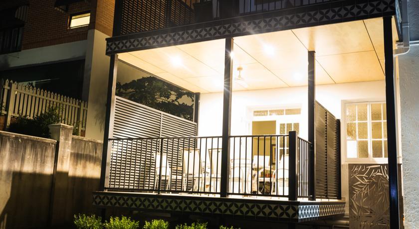 Carrington Manor - 5br Apartment *