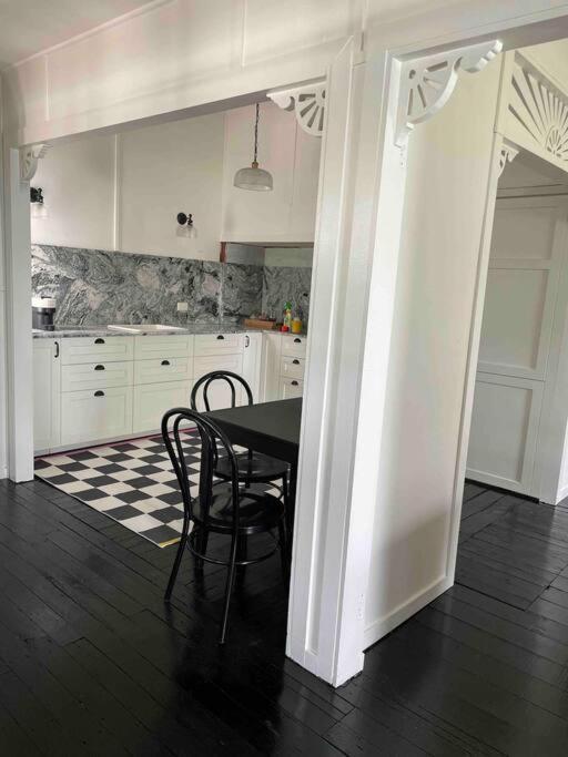 Comfy Queenslander Hotel Brisbane