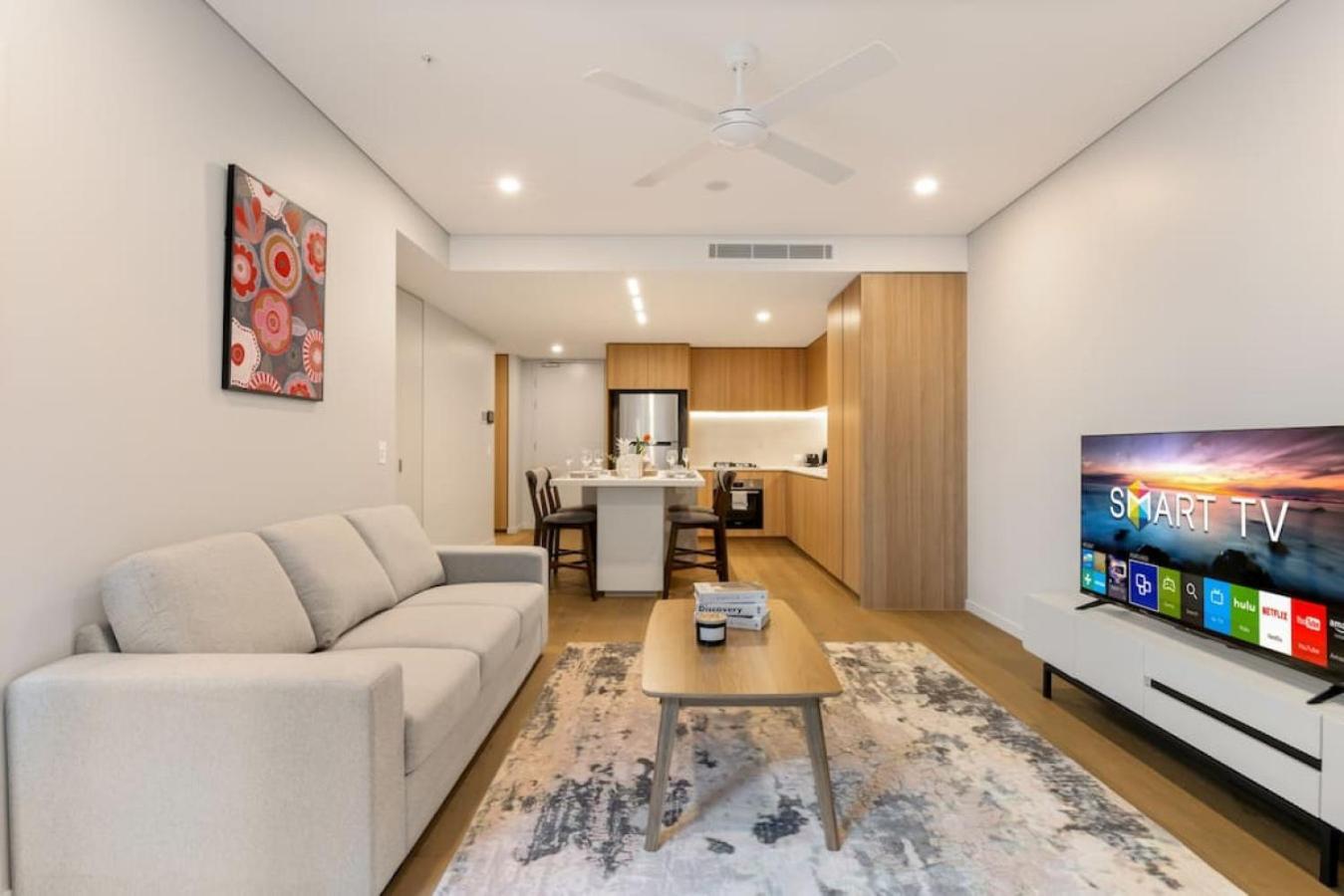 Apartment 1br Luxury At Prime Location W Carpark Brisbane