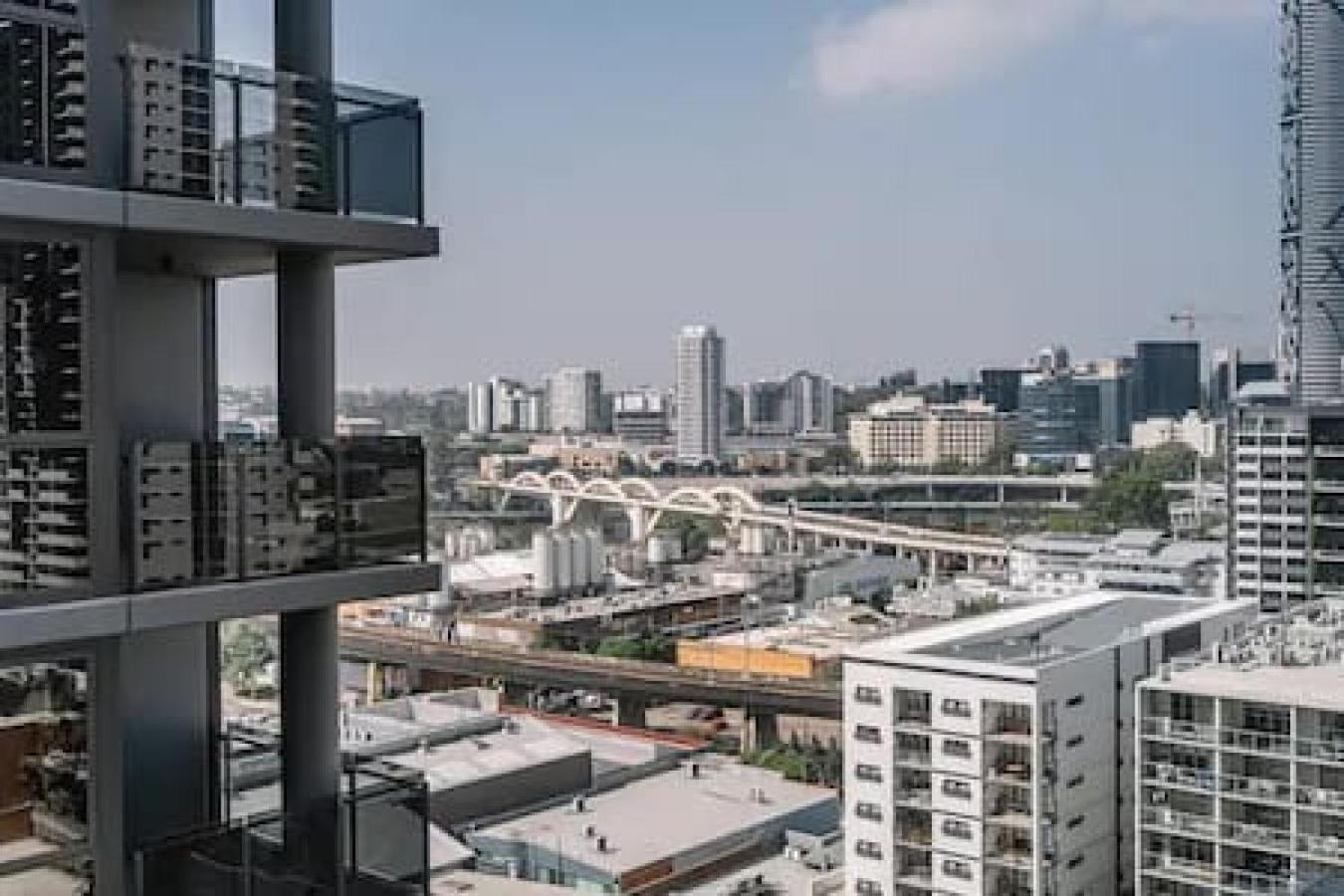 New Centrally Located High Level Apartment *