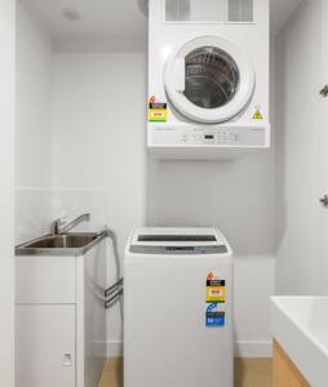New Centrally Located High Level Apartment Brisbane
