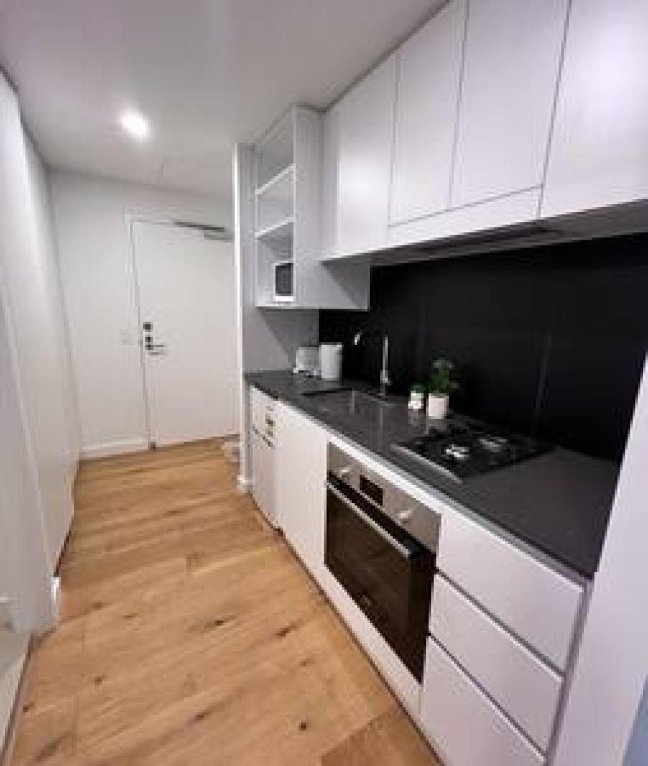 New Centrally Located High Level *