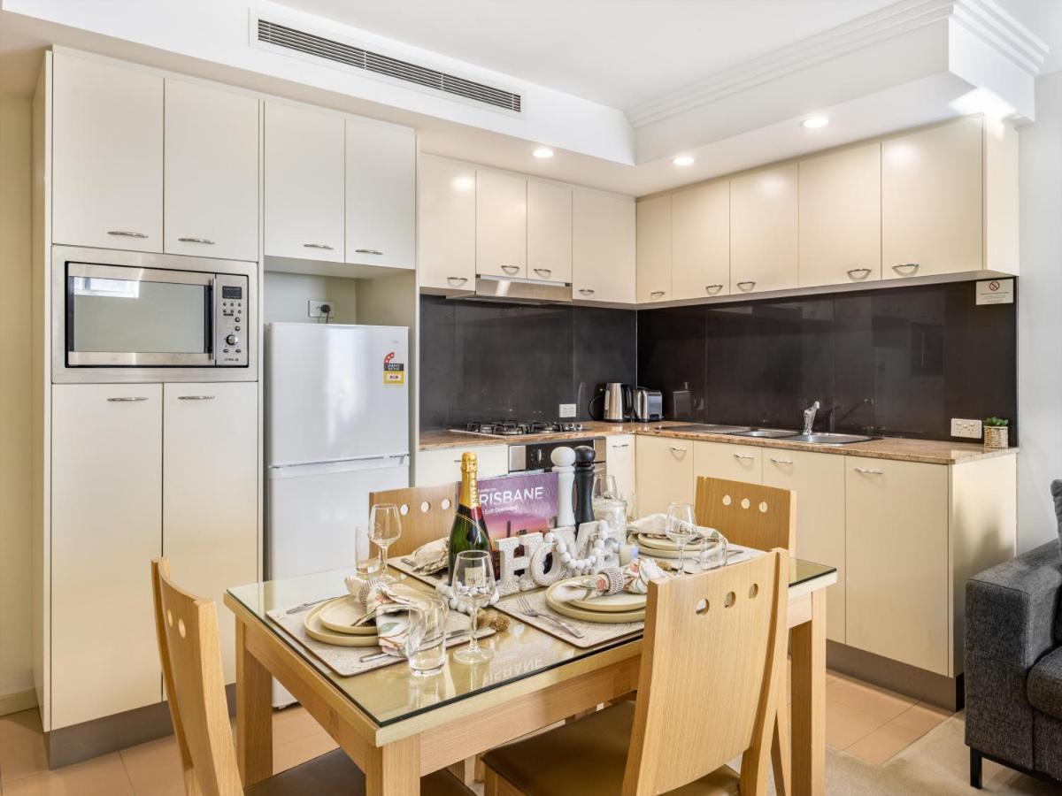 Good Value Convenient 2br * Brisbane