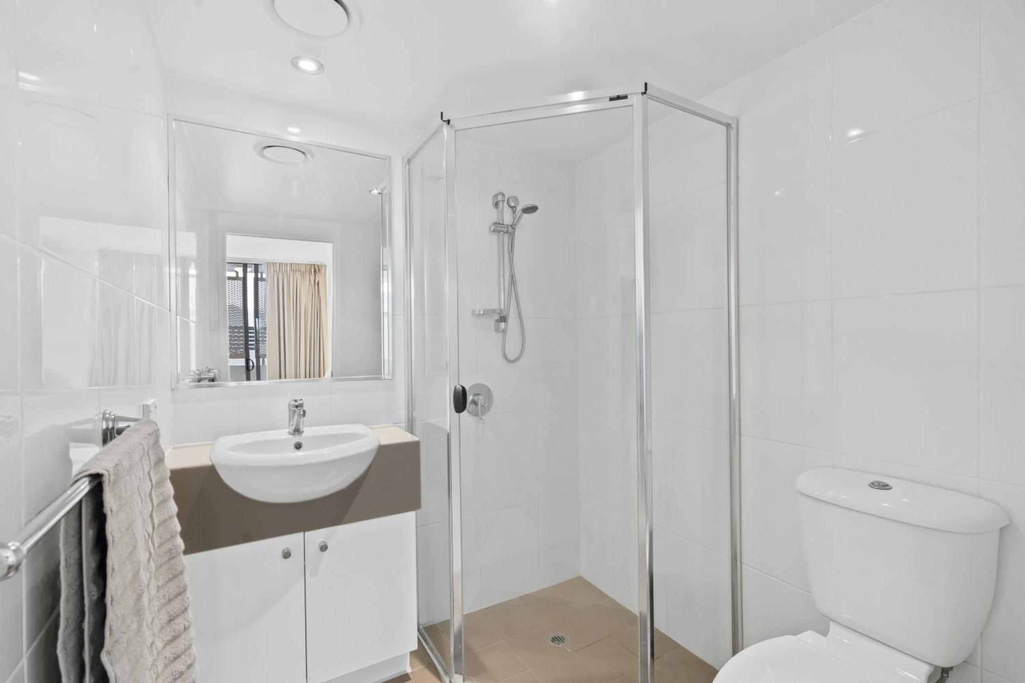 Modern 2br Next To Southbank Free Wifi & Pool Brisbane