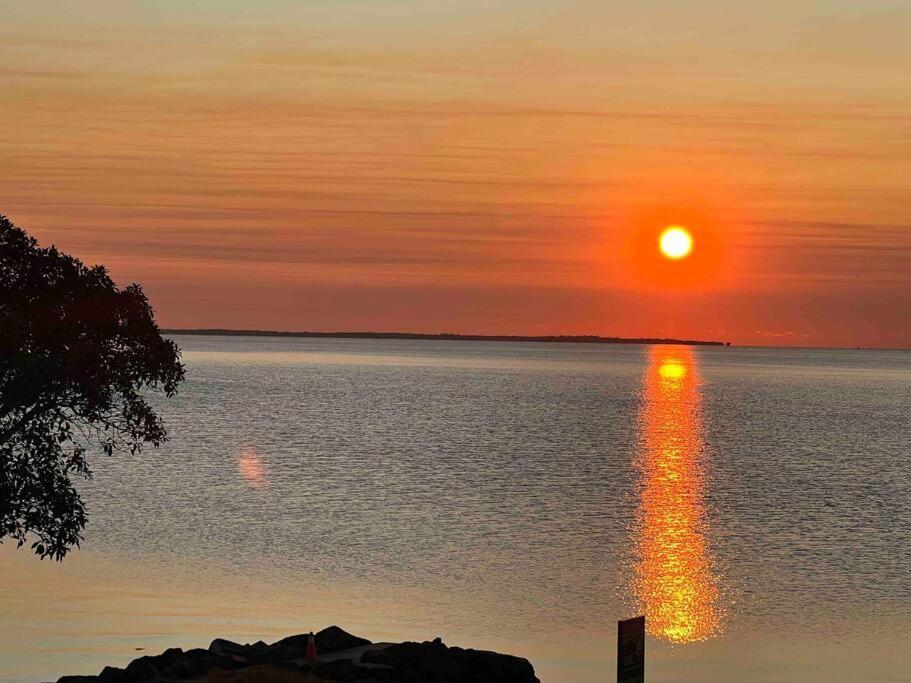 Rosebay Water Front 4 Bd *