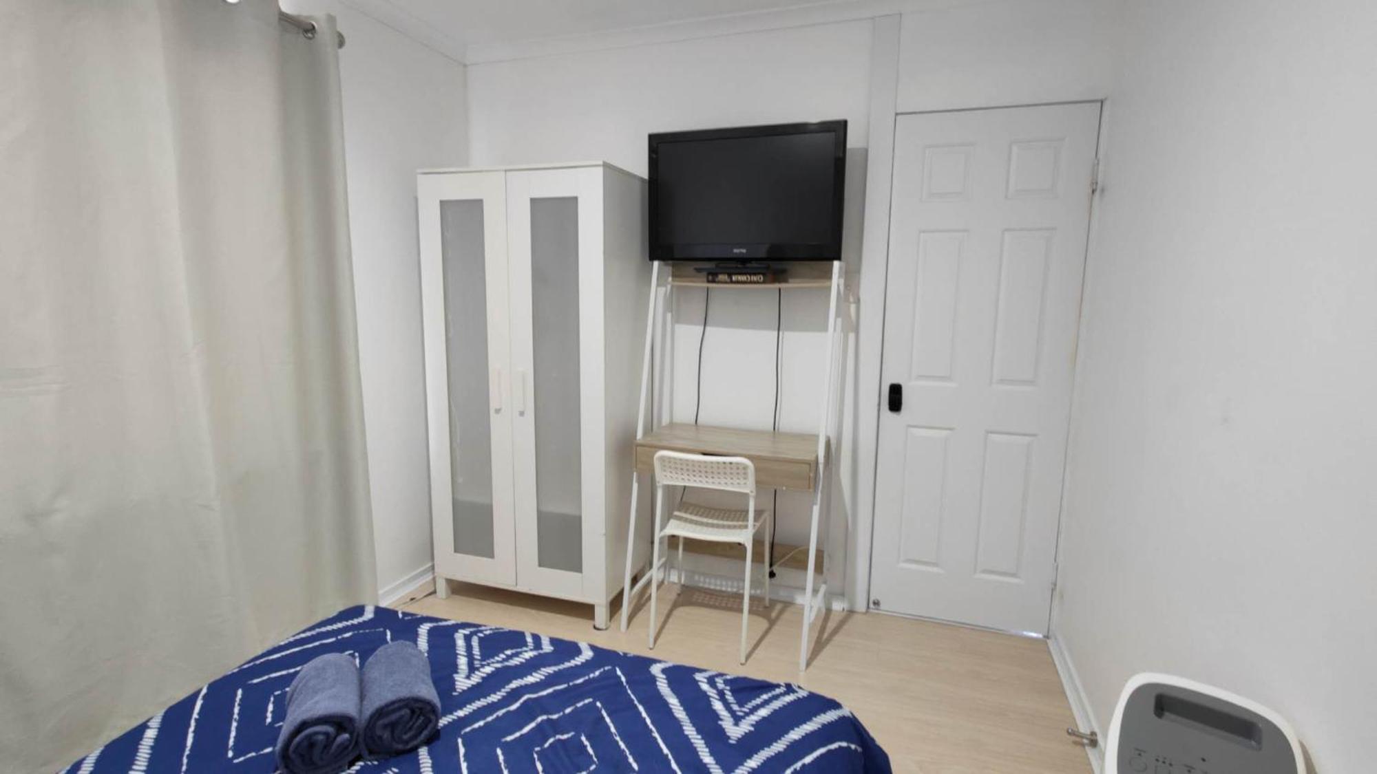 Guest house 72 On Newnham Brisbane