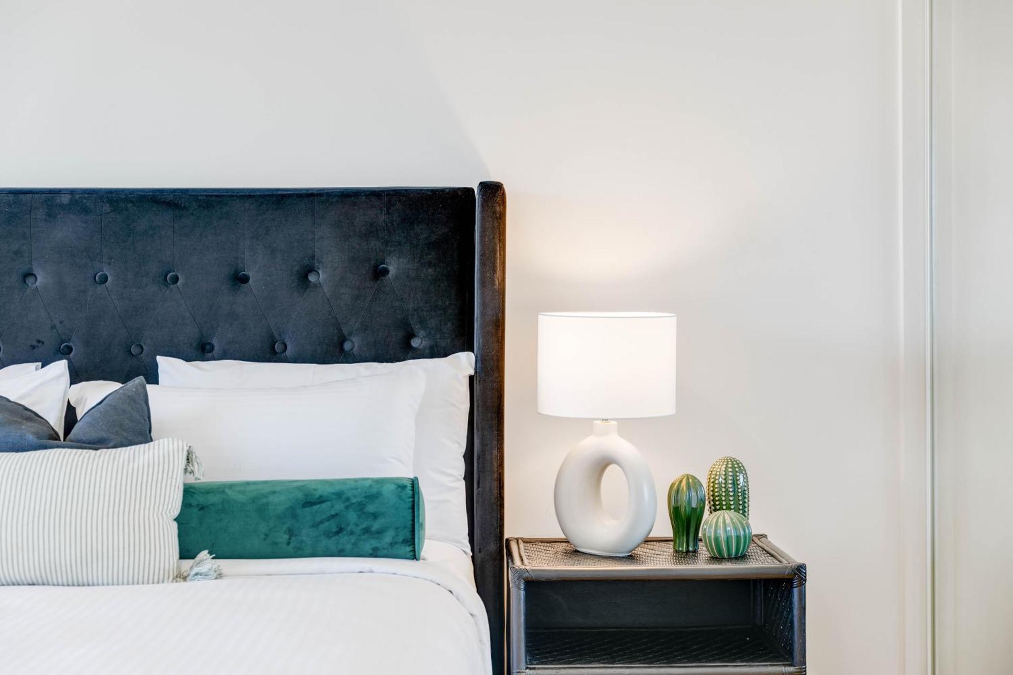 River Place Hosted By Aab *