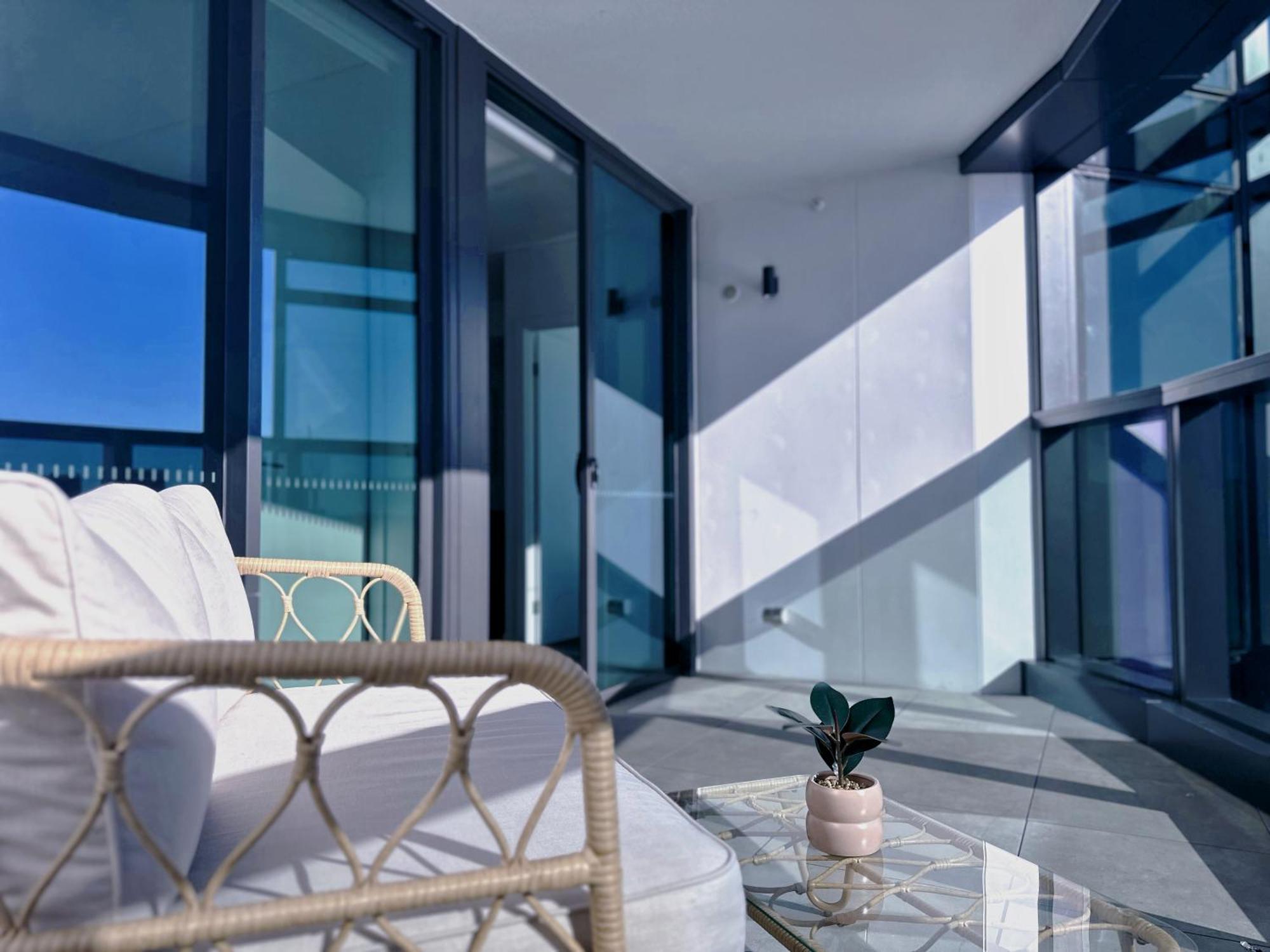 Riverfront Oasis 2bed Panoramic Riverview Apartment Brisbane