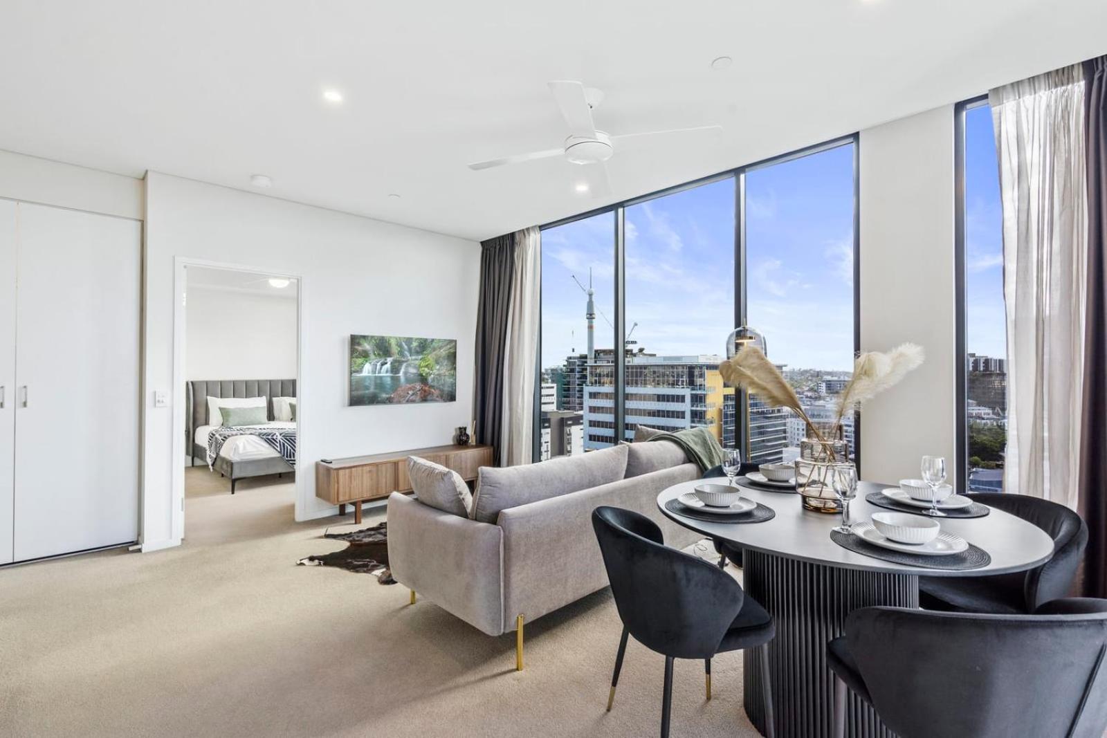 Luxury 2 Bedroom 2 Bathroom In The Heart Of South Apartment Brisbane