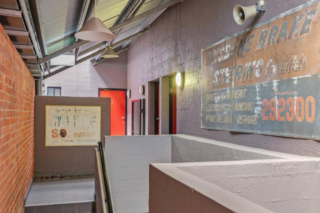 Iconic Warehouse Apartment~cbdedge~2bed/2bath/1car Apartment Brisbane