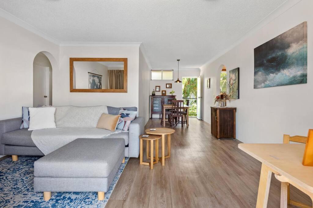 Terrific & Tranquil! 1bed/1bath/balcony~ Clayfield Apartment *