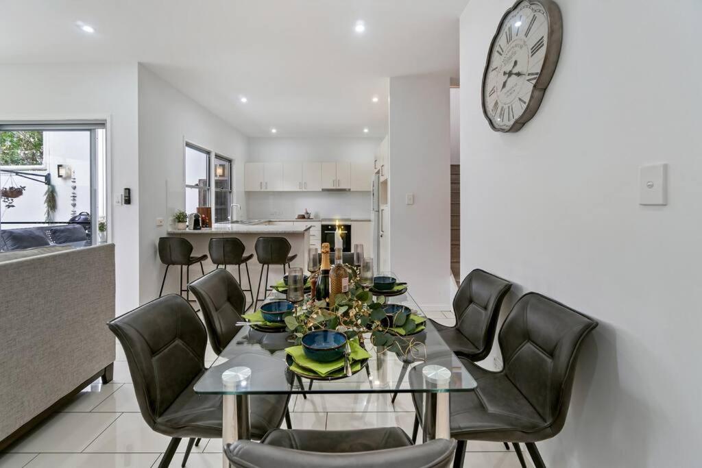 Holiday home Stunning 3-bedroom Townhouse *