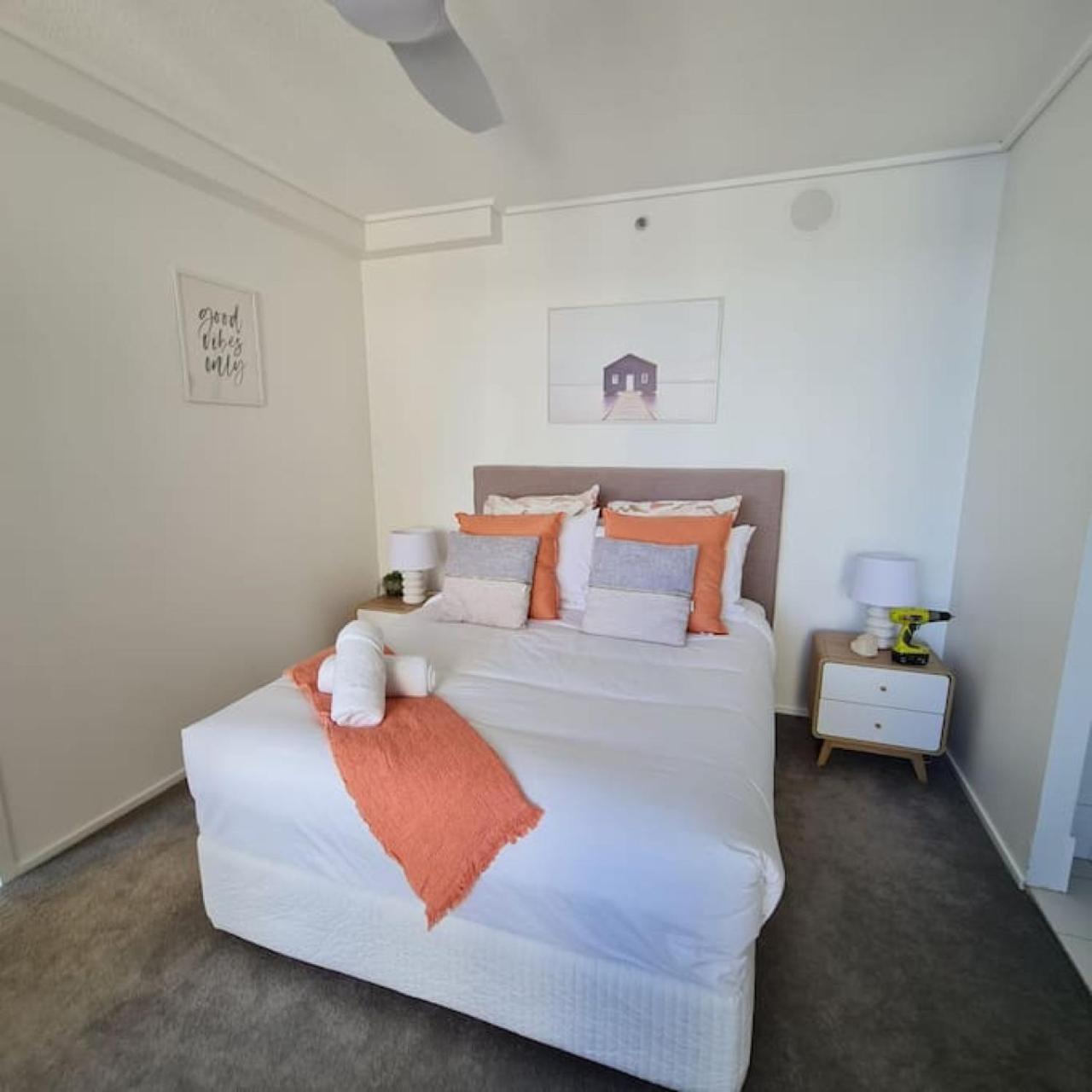 3br Skyline Oasis W River Views, Gym, Carpark, Fastwifi, Tennis Court, Steam Apartment Brisbane