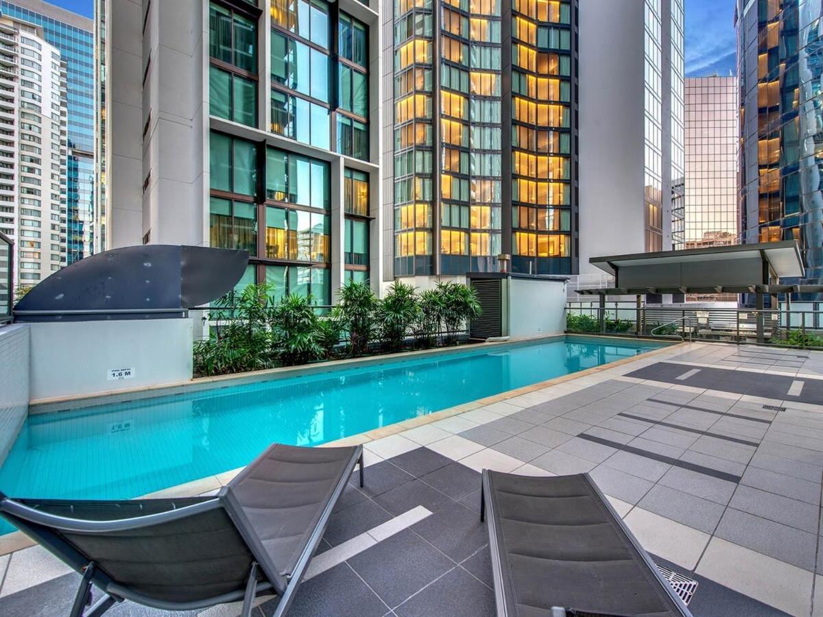 Apartment Cbd Free Parking Pool Balcony Walk To Casino *