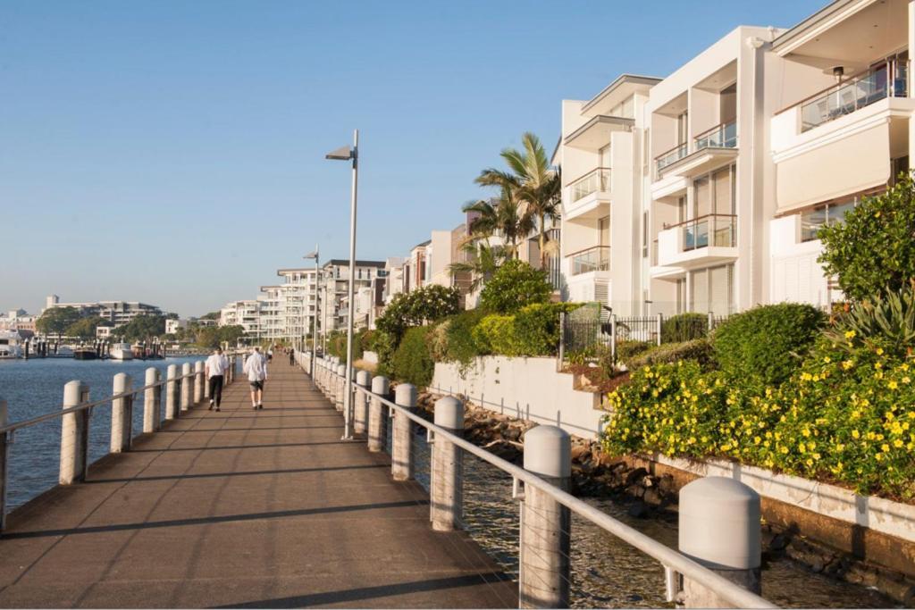 The Sanctuary! 1bed, 1bath, 1car, Pool~teneriffe *