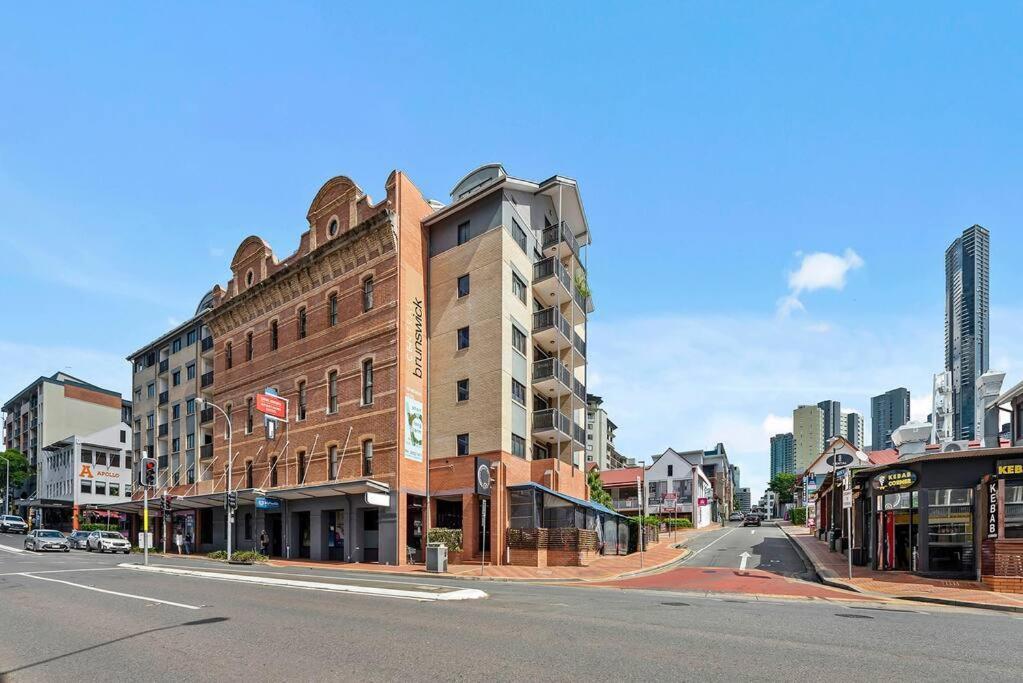 To…everything! 1bed/1bath/1car/cbd Views Brisbane