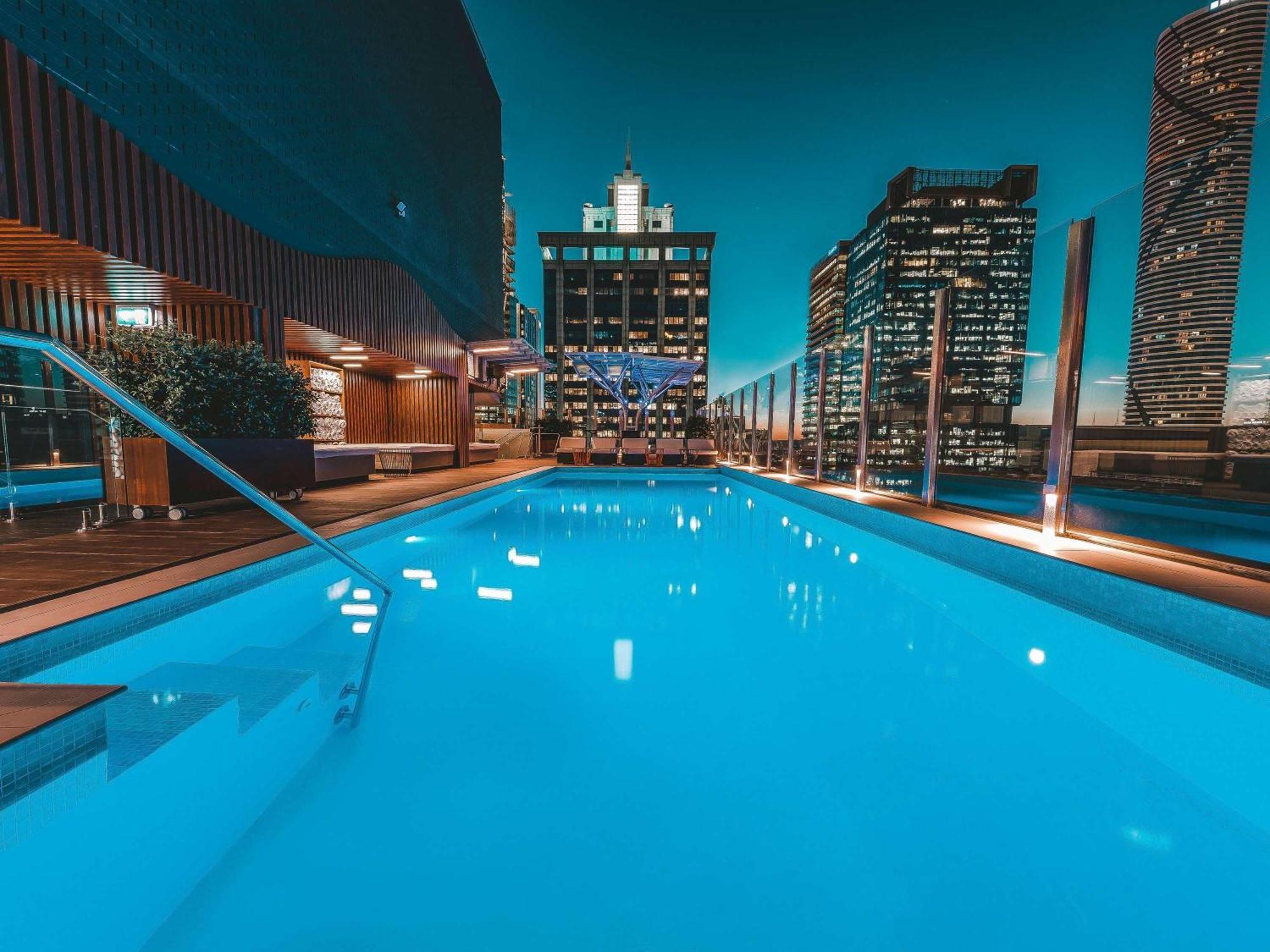 Pullman King George Square 5* Brisbane