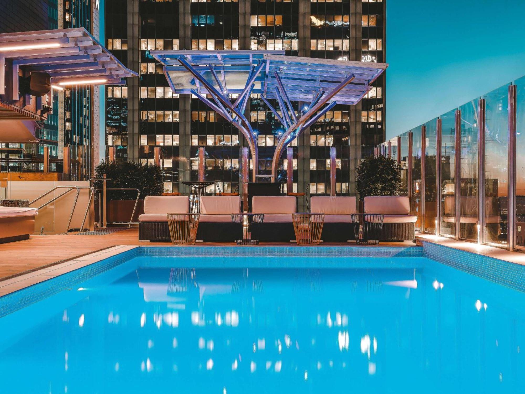 Pullman King George Square 5*