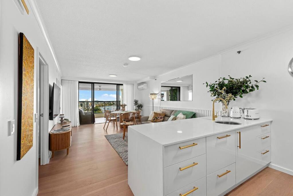 Stunning! 2bed, 1bath, 1car, Views - Cbd Brisbane