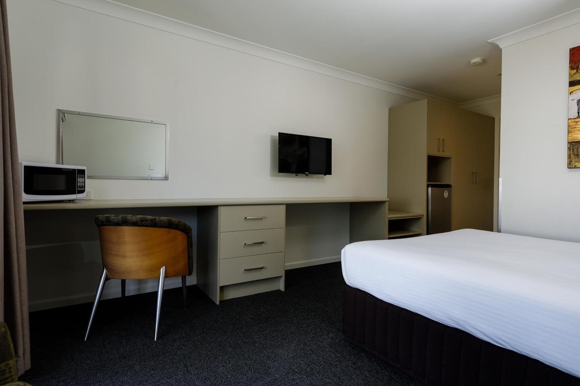 The Waterloo Bay 3* Brisbane
