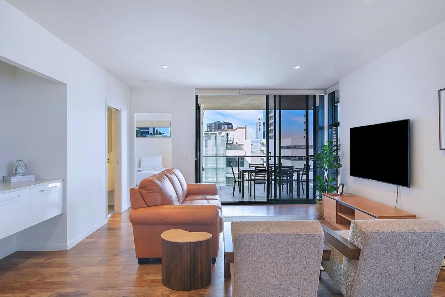 Apartment Regatta Hideaway - A Breezy Balcony