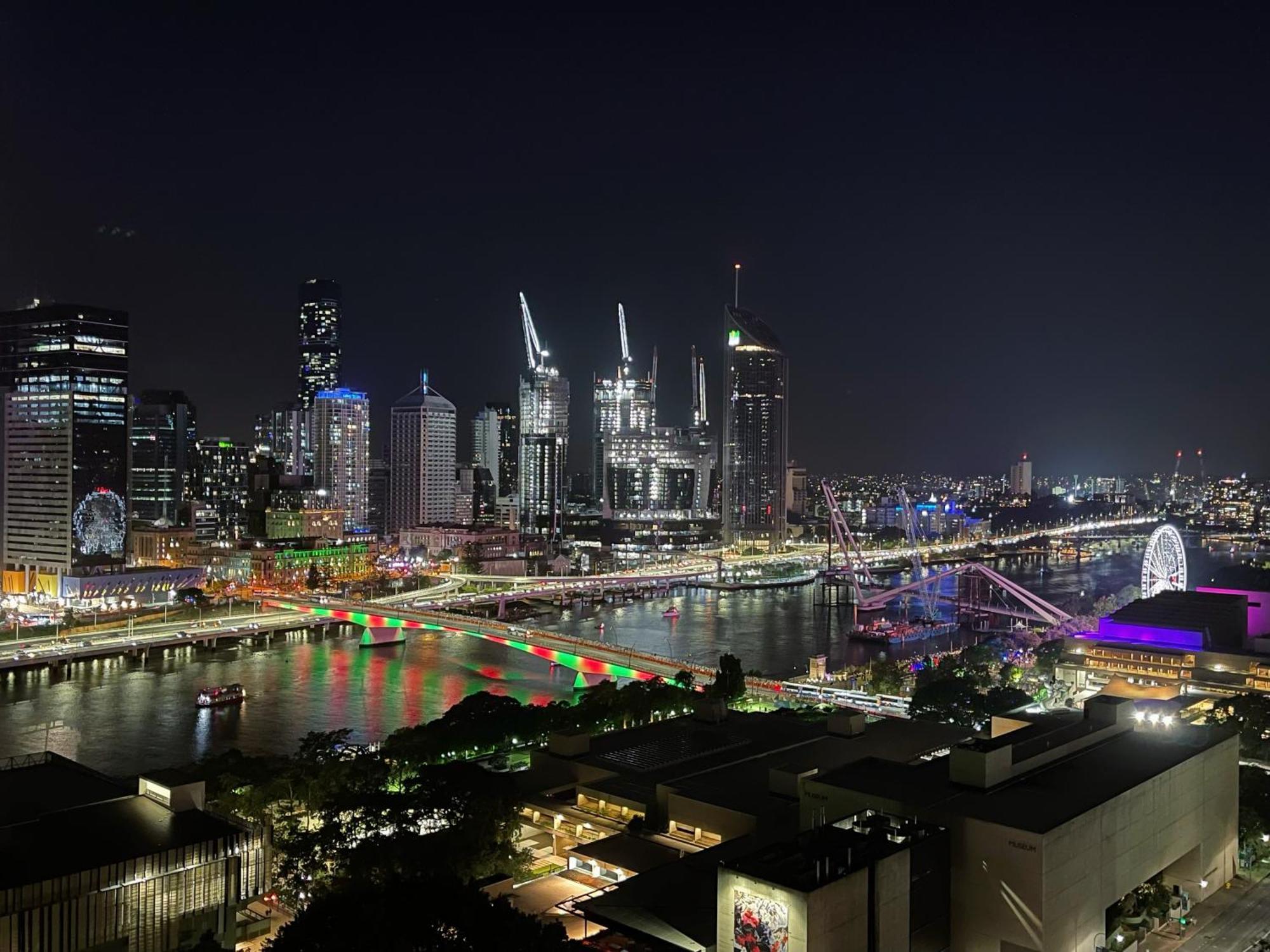 Riverview Haven Prime Spot For Ny Fireworks Apartment