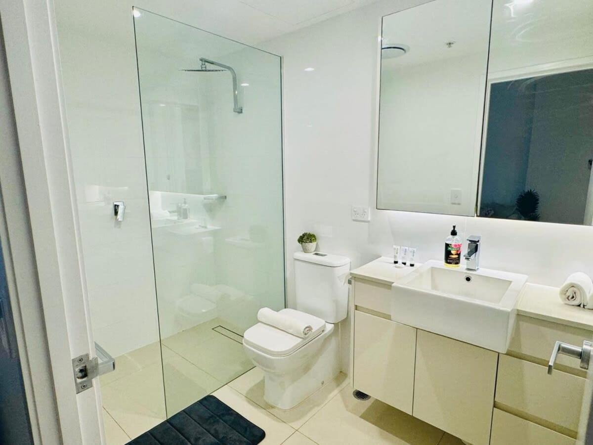 Cassa Toowong - Convenient 1b At Location With Parking Managed By The Cassa Brisbane