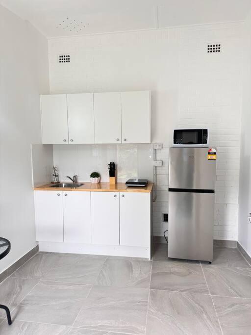 Exquisite Studio At Chermside Apartment