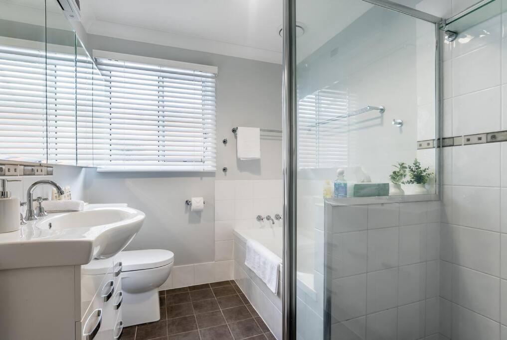 Birdcall Yeronga - Inner Couples Sanctuary