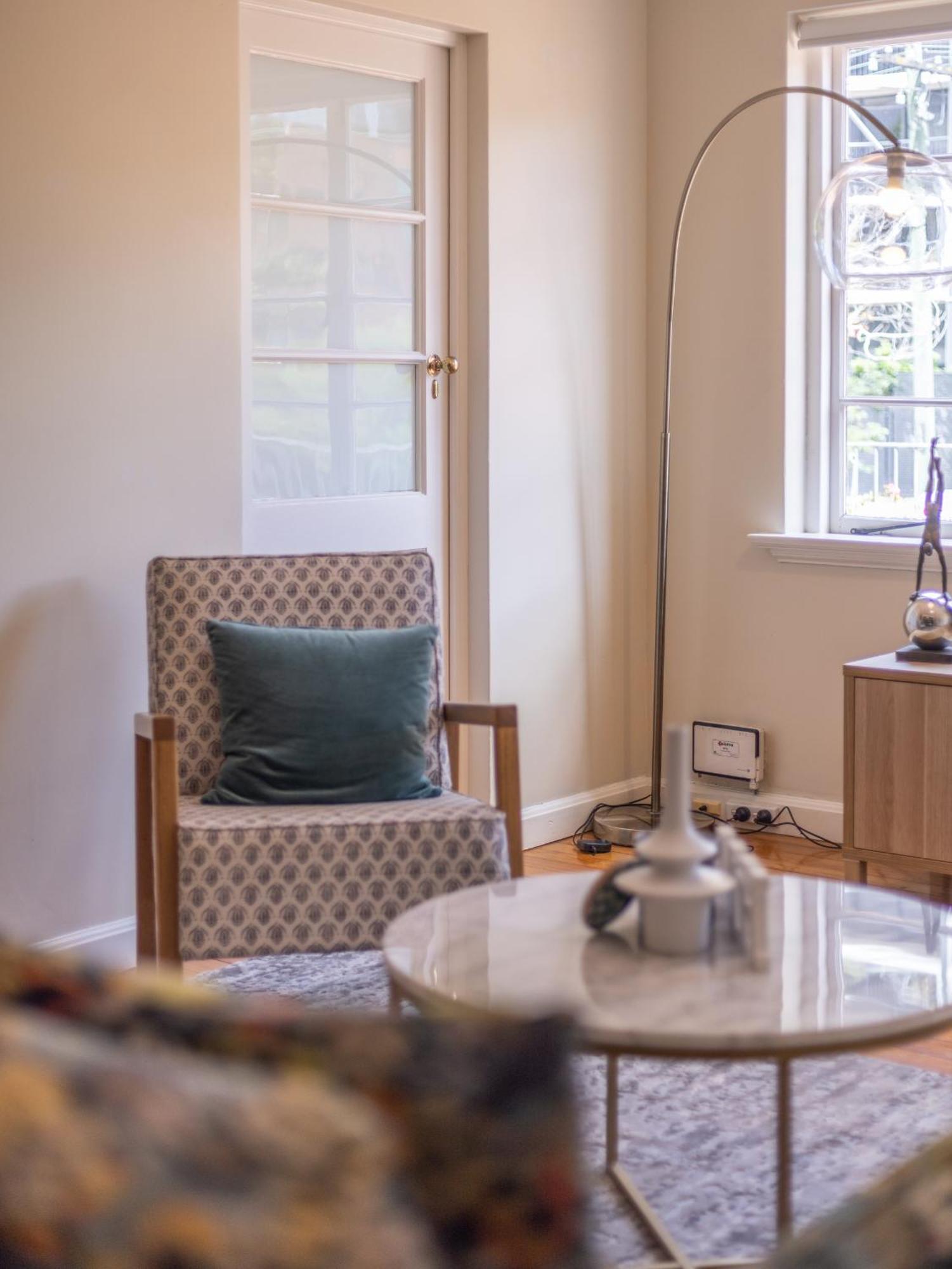 Riverside Heritage Chateau/convenient/free Carpark Brisbane